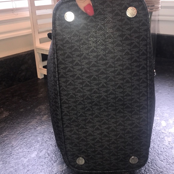 NWOT Michael Kors black tote - Picture 8 of 8